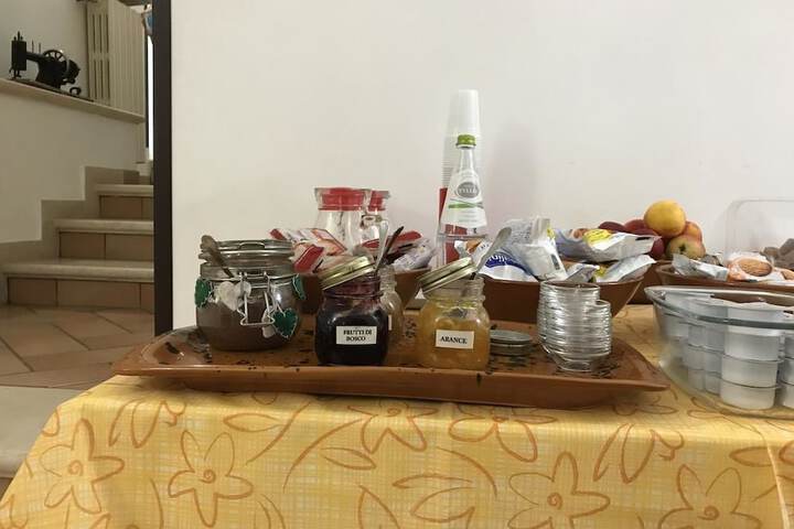 Breakfast/Coffee Service 46 of 68