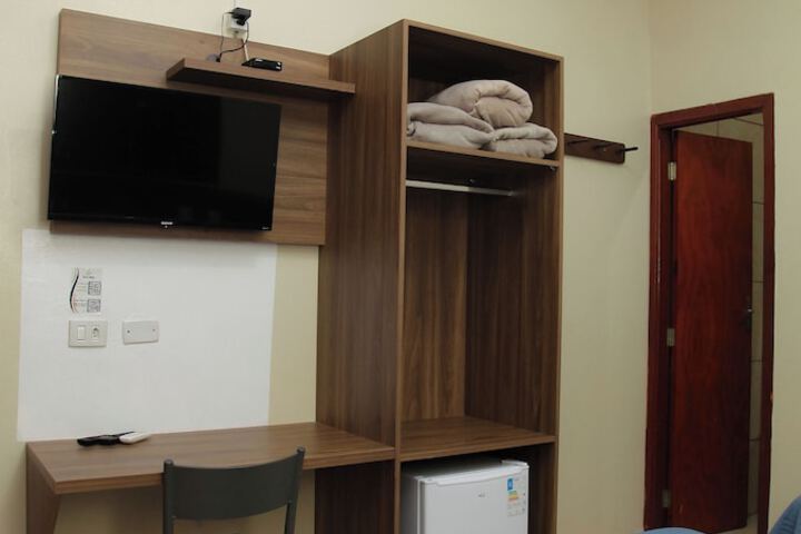 Room 19 of 48