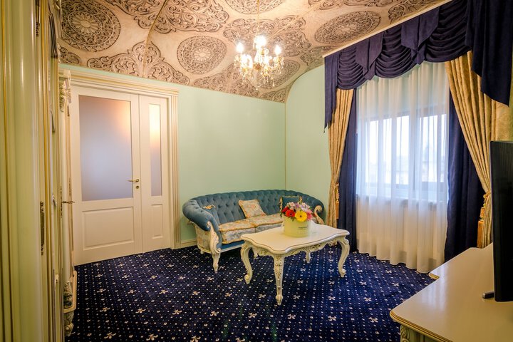 Room 43 of 131