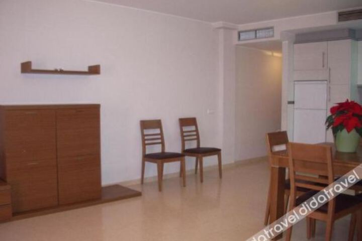 Room 1 of 28