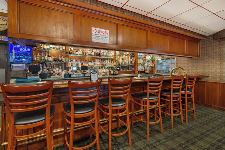 Sports bar