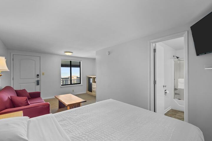 Room 14 of 97