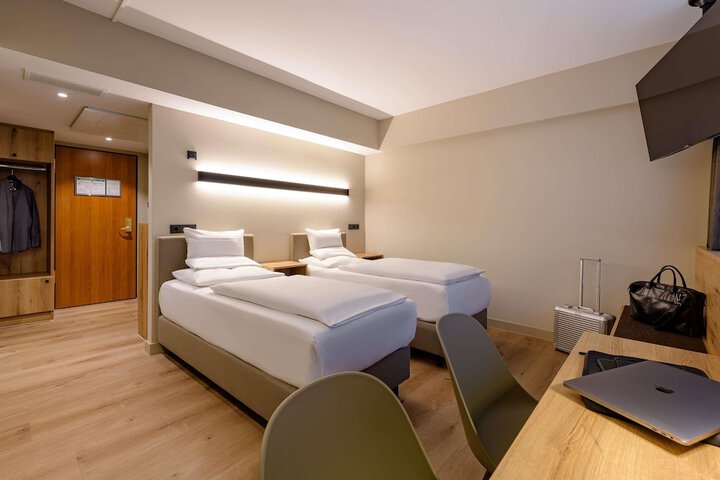 Room 35 of 56