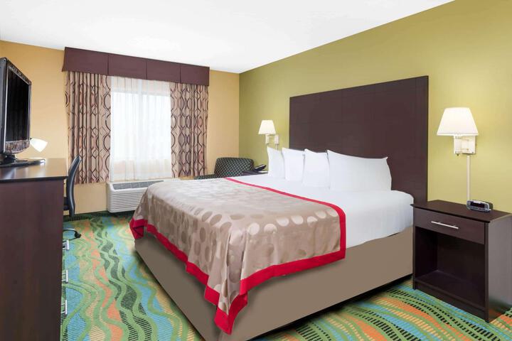 1 King Bed Mobility Accessible (11 of 13)