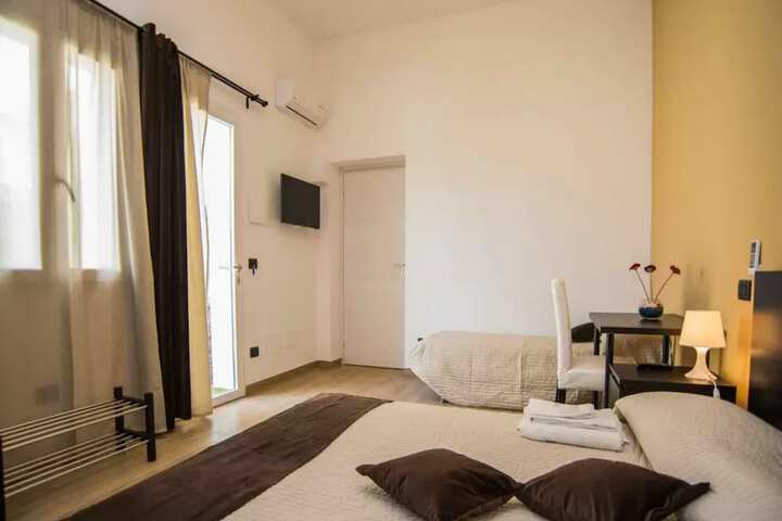 Room 3 of 29