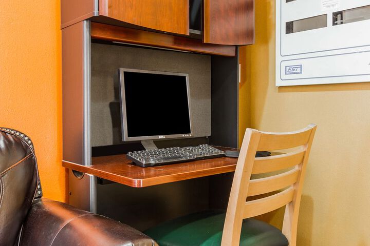 Mainstay Suites at Metro Center in Phoenix, AZ