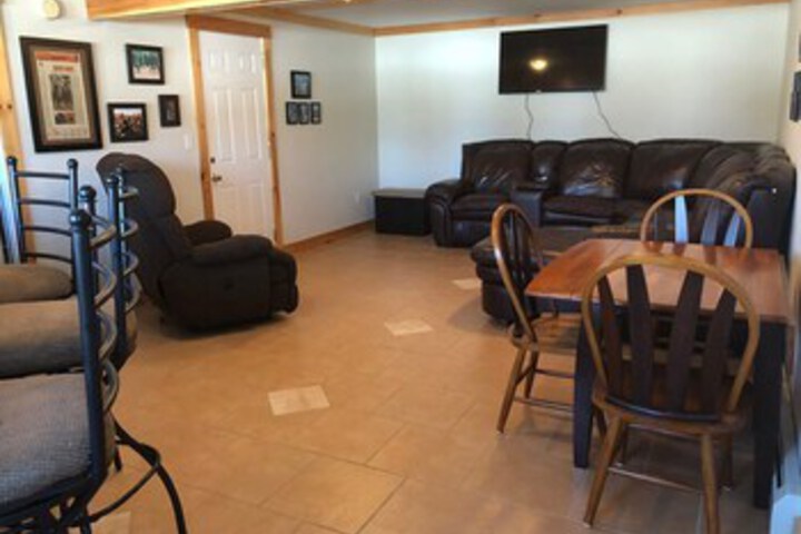 Room 6 of 17