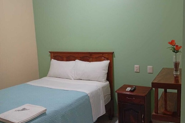 Room 16 of 40