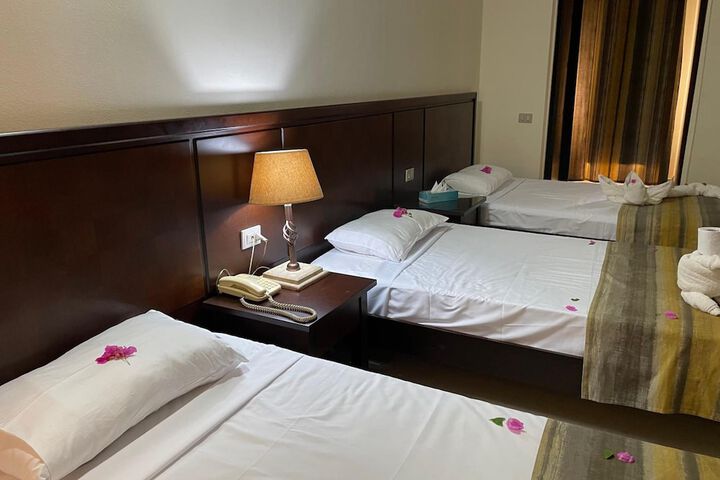 Room 15 of 111