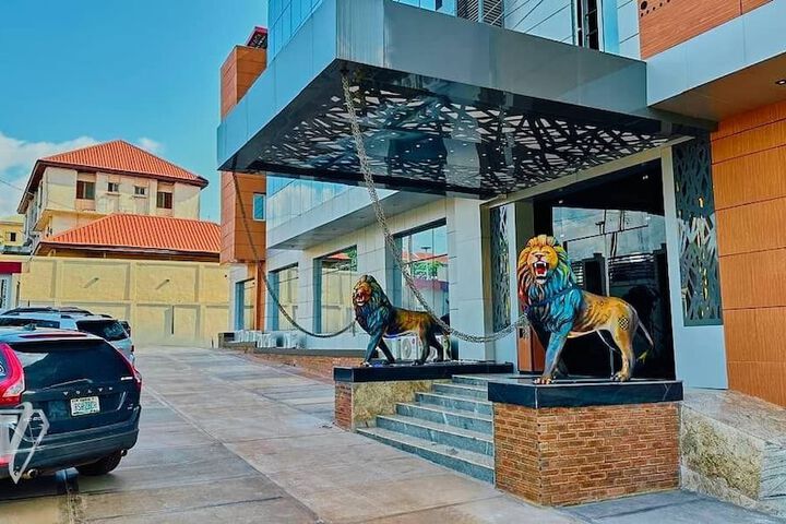 Exterior of Tribu Hotel