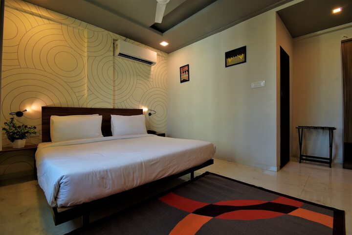 Room 14 of 31