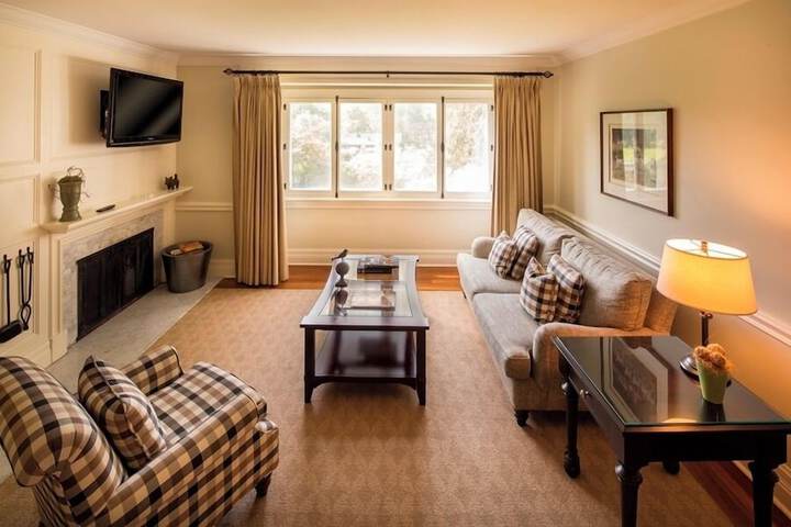 Room 33 of 57
