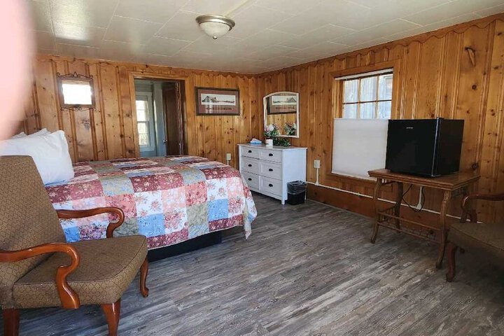 Room 3 of 19
