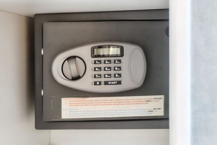Room 89 of 142