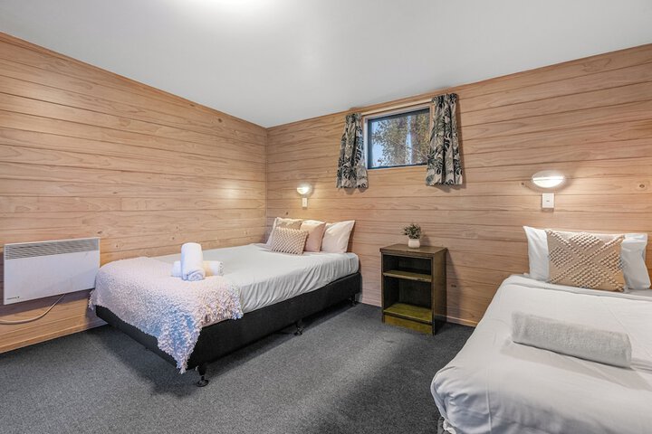 Room 29 of 143