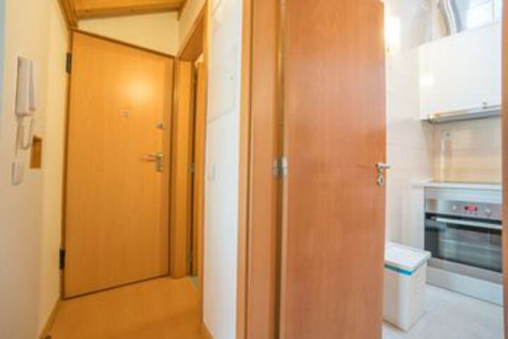 Room 18 of 111