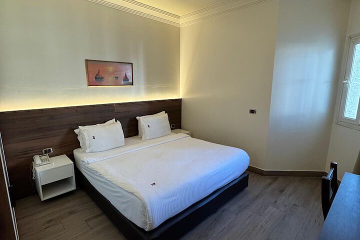 Room 11 of 64