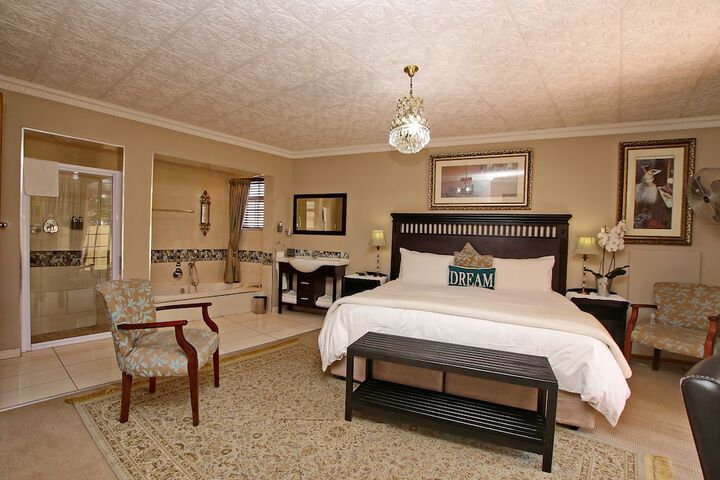Room 12 of 68