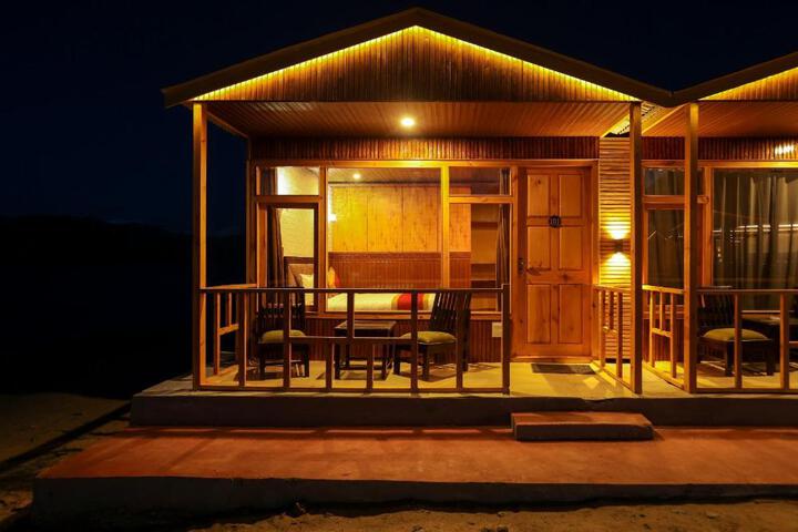 Snow Pine Cottage