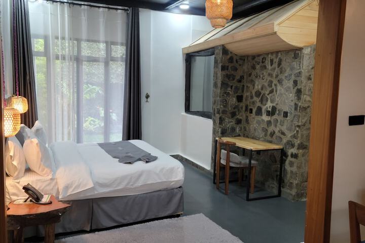 Room 35 of 121