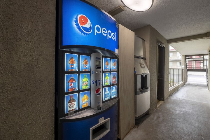 Vending machine