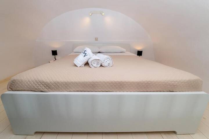 Room 3 of 65