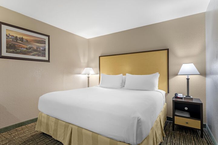 Room 22 of 54