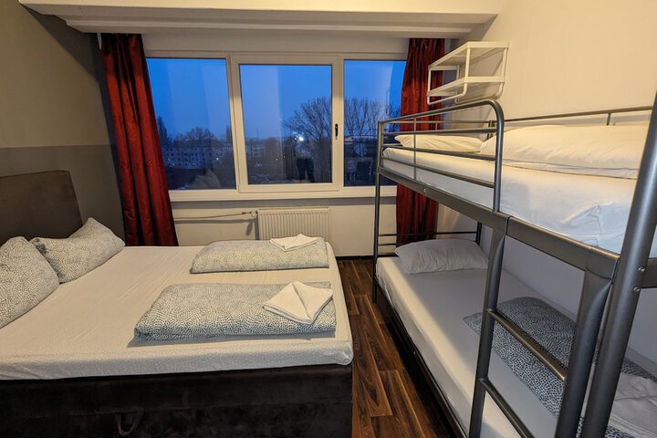 Room 63 of 150