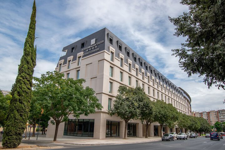Photo of Hotel Giralda Center