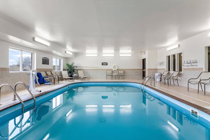 Hotel Pool