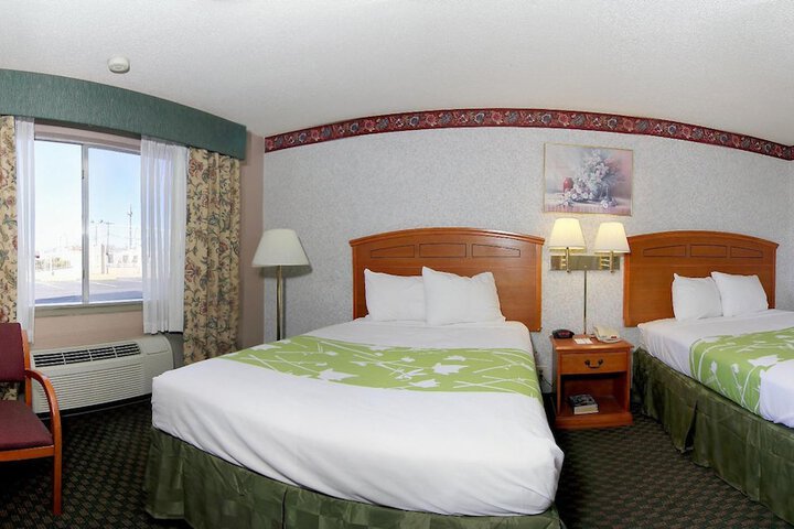 Room 2 of 26