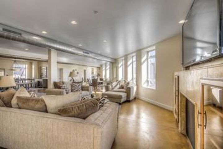 Image of Stunning Downtown Loft 4000 Sqft - Deck 360 Views!