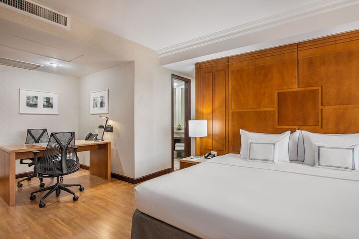 Room 10 of 131