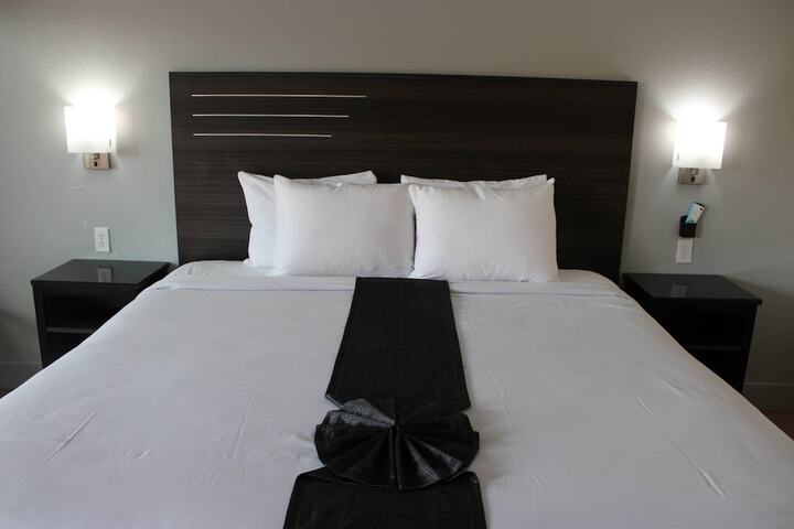 Room 40 of 65