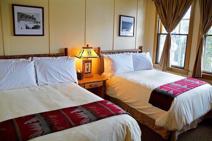 Room 8 of 40