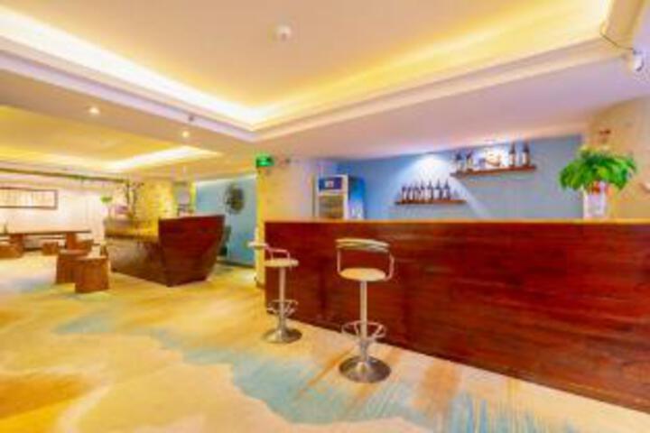 Bozhou Homestay (Xitianmiao Qilou Old Street Branch)