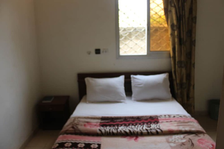 Room 6 of 30
