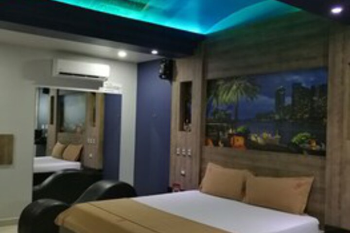 Room 32 of 78