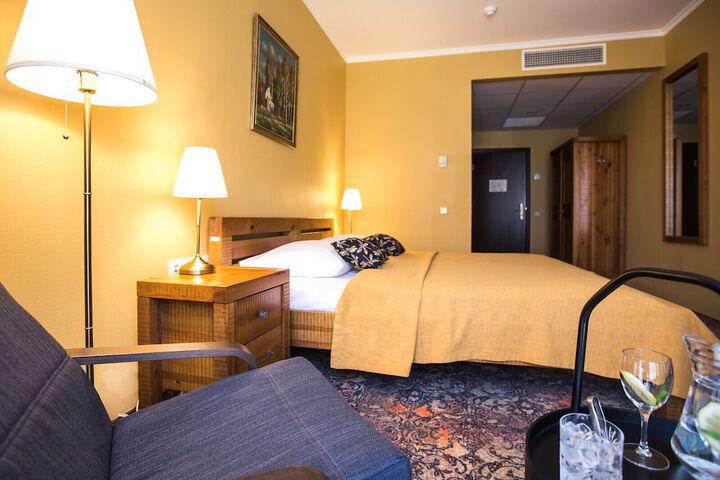 Room 16 of 75