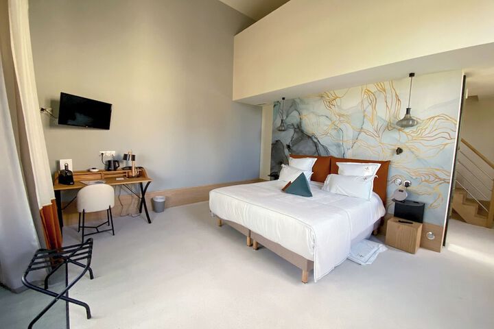 Room 7 of 44