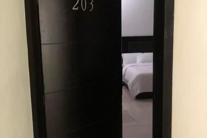 Room 10 of 45