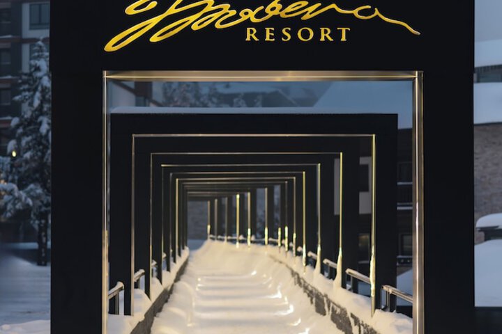 Hotel 52 of 53