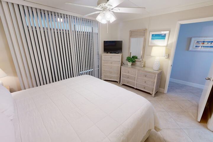 Room 5 of 69
