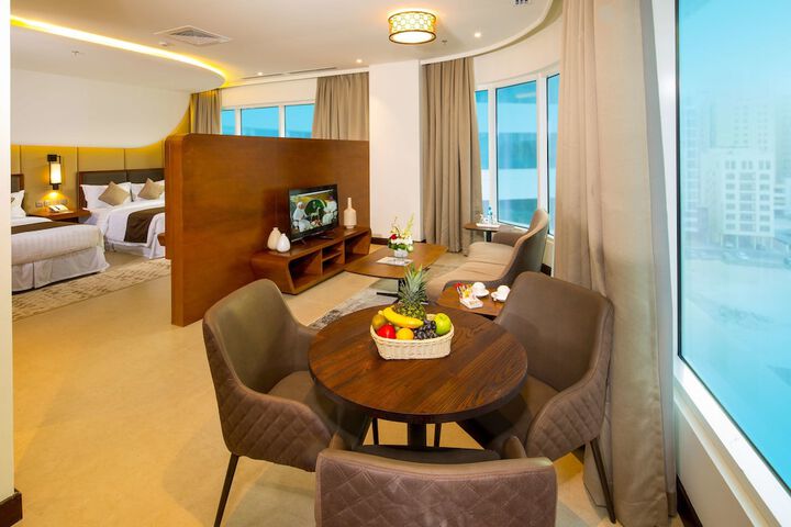 Room 2 of 41