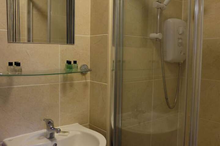 Room 20 of 34