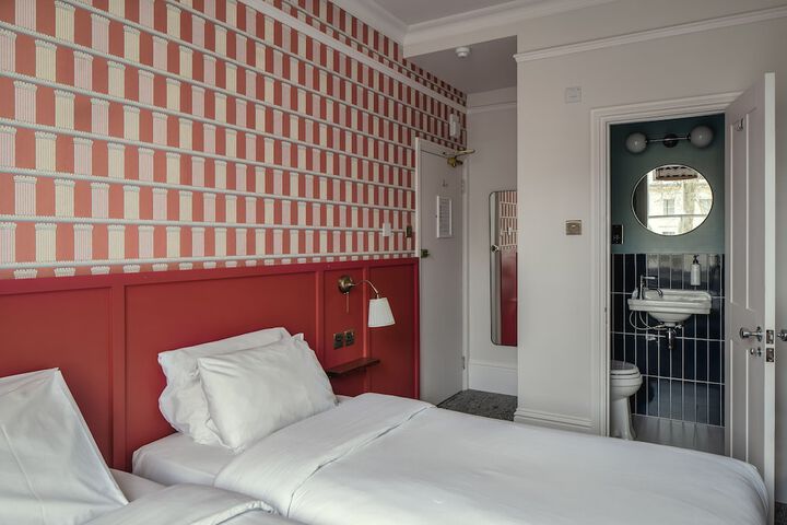 Room 37 of 78