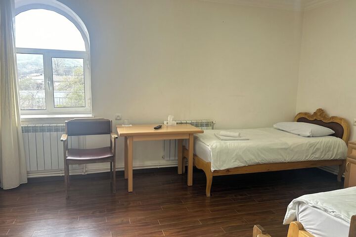 Room 43 of 75