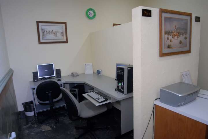 Business Center 30 of 33