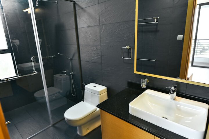 Room 6 of 61