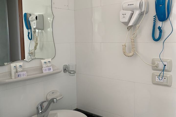 Room 18 of 46